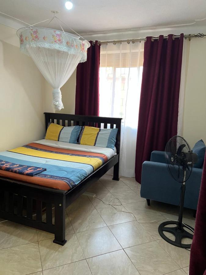 Lark Suites -Bukoto Kampala Eksteriør bilde